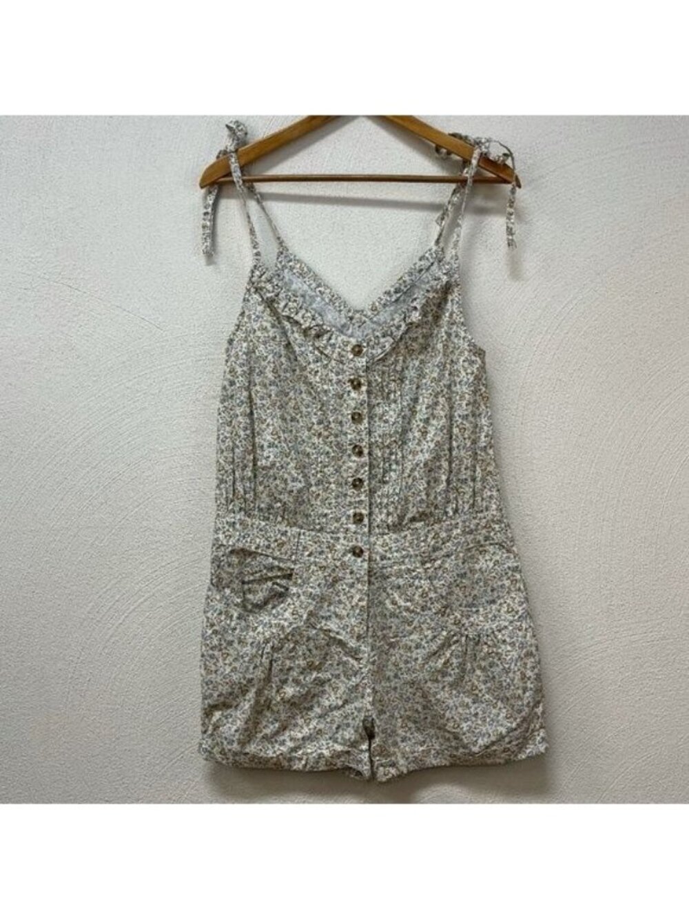 New Look 'Wear Me. Work Me. Love Me.' Ruffled Floral Mini Romper sz 8